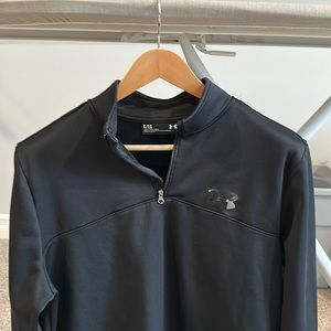 Large black under armour pull over